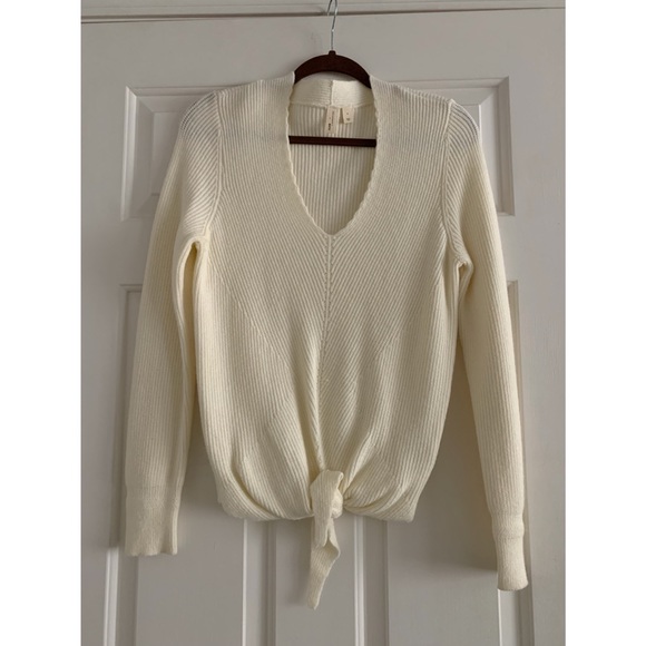 Anthropologie Tie Knot Cream Top - Picture 2 of 4